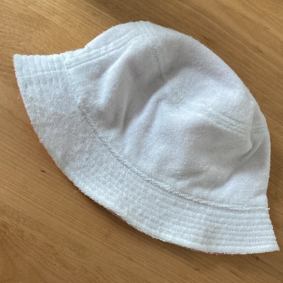 Sanrio Hello Kitty Bucket Hat - Picture 4 of 8